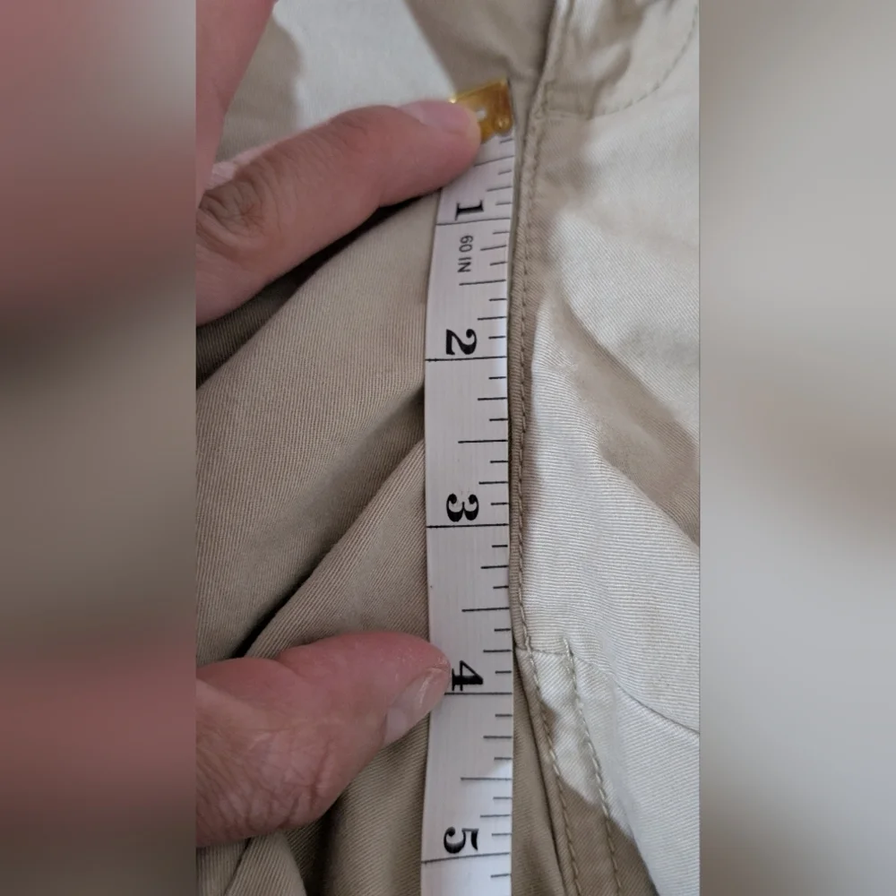 Old Navy Women's Tan Cargo Shorts